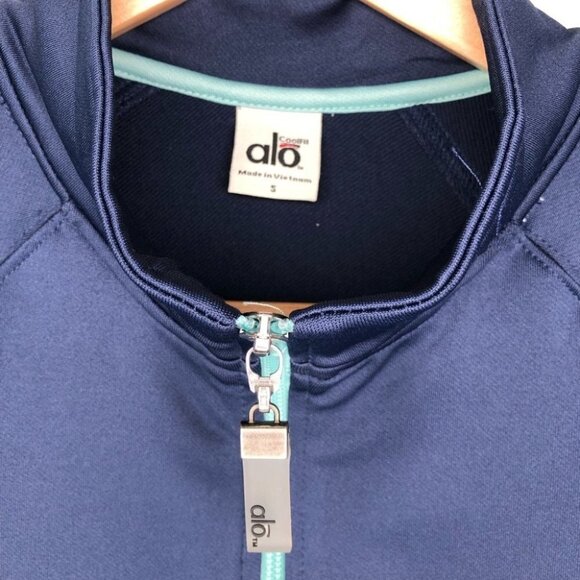 ALO Yoga CoolFit Blue & Aqua Women's Athletic Zip  Up Track Jacket Size Small - Picture 3 of 6